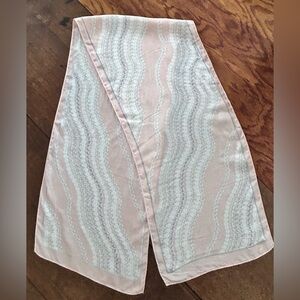 Oscar de la renta 100% Silk Vintage Pastel Pearl Pattern Scarf